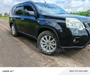 Nissan X-Trail 2012 Black