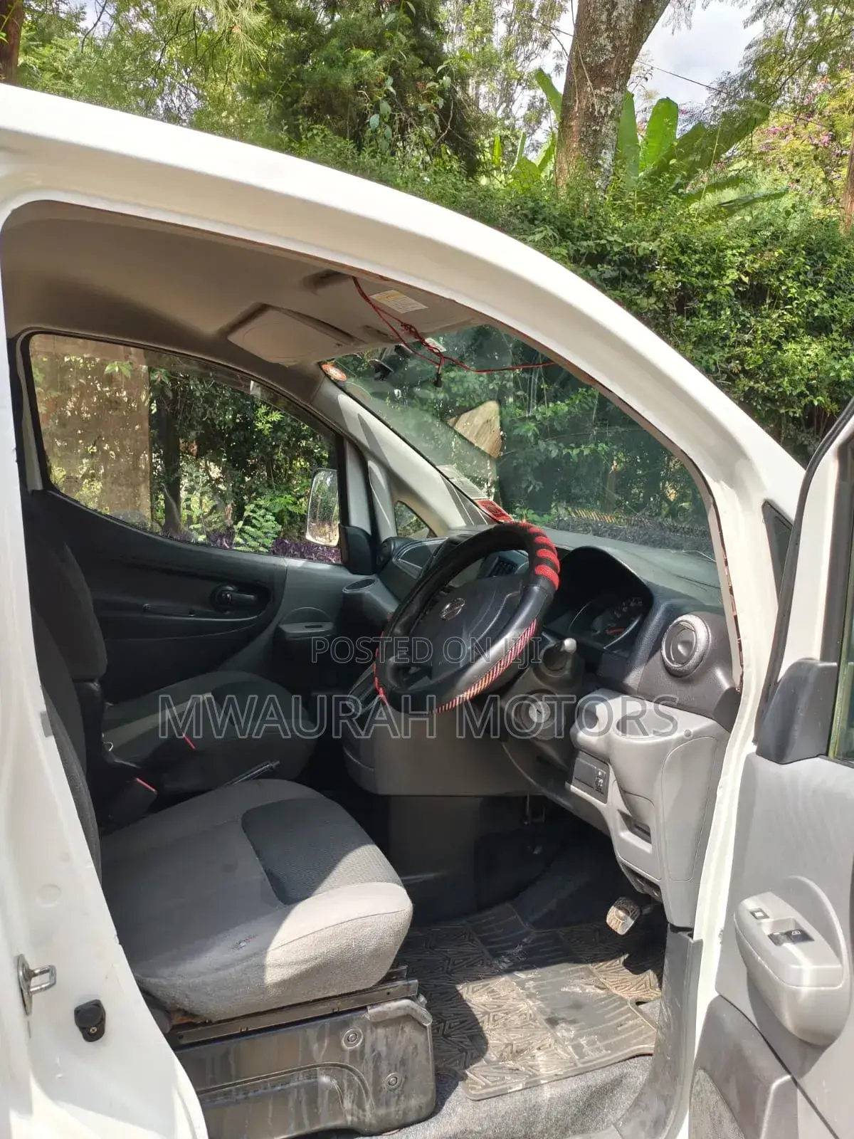 Nissan NV200 2015 White