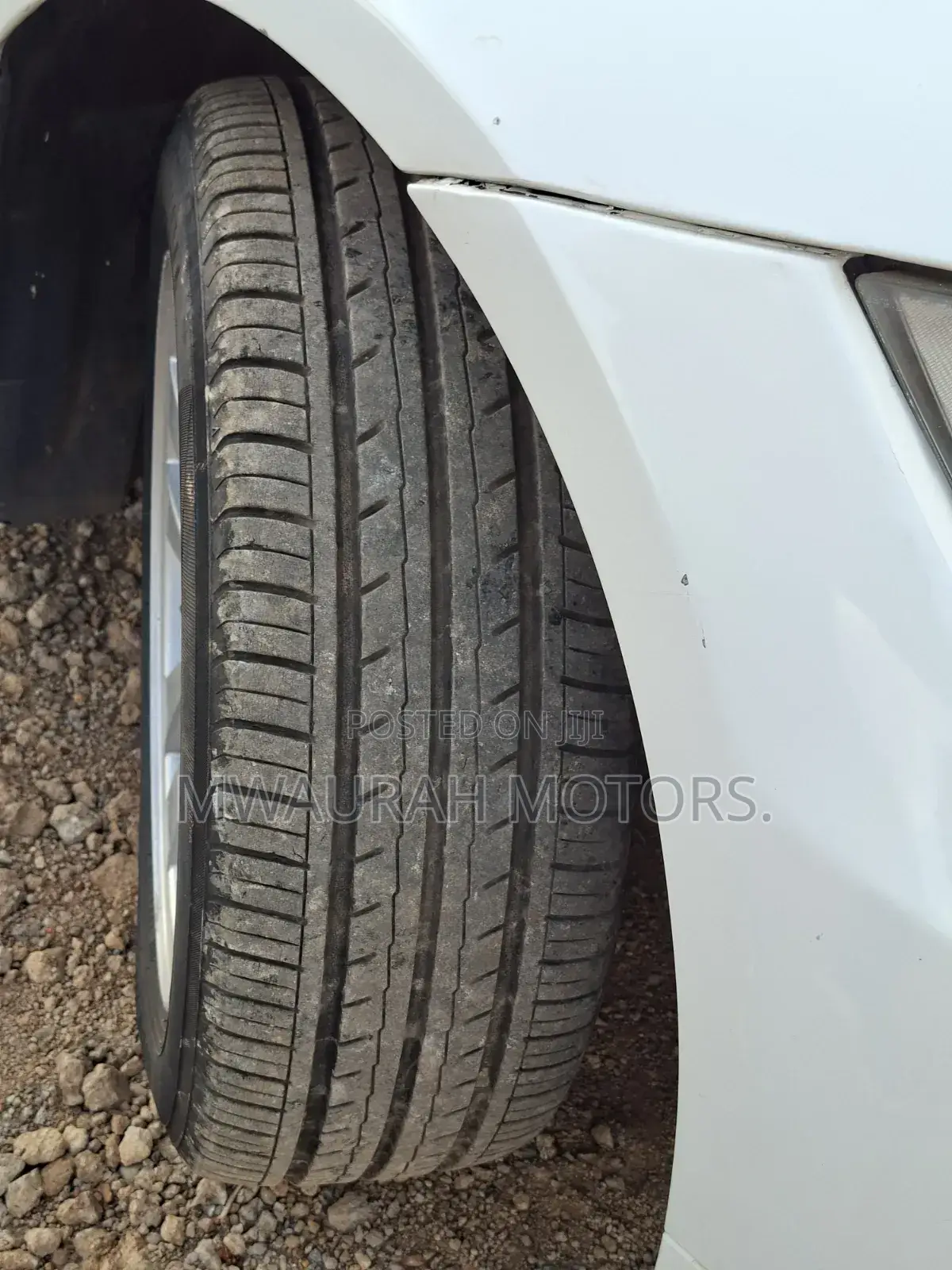 BMW 320i 2007 White