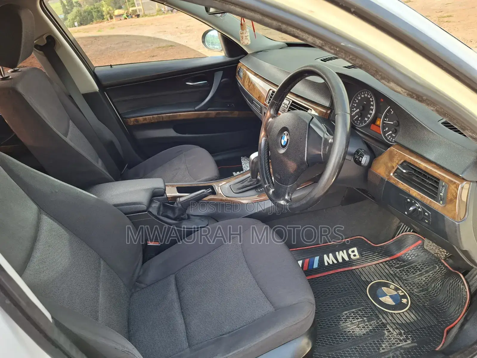 BMW 320i 2007 White