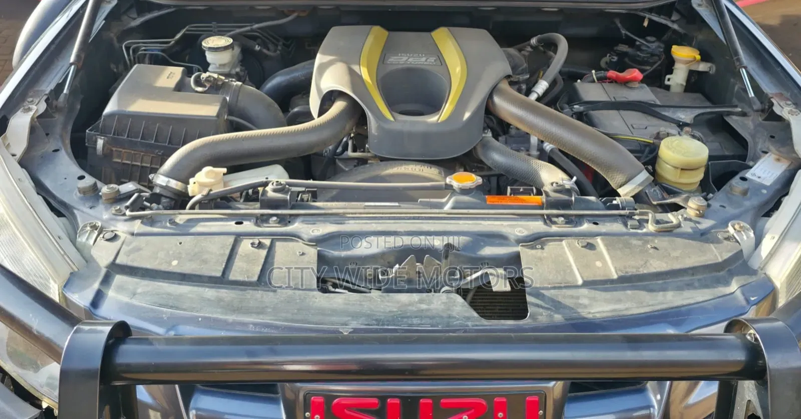 Isuzu D-MAX 2015 Black