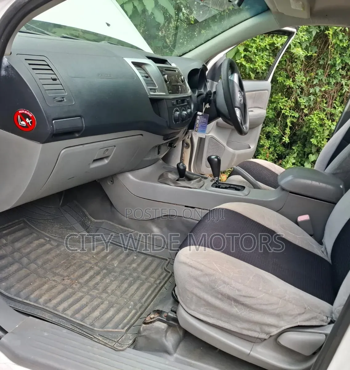 Toyota Hilux 2008 White