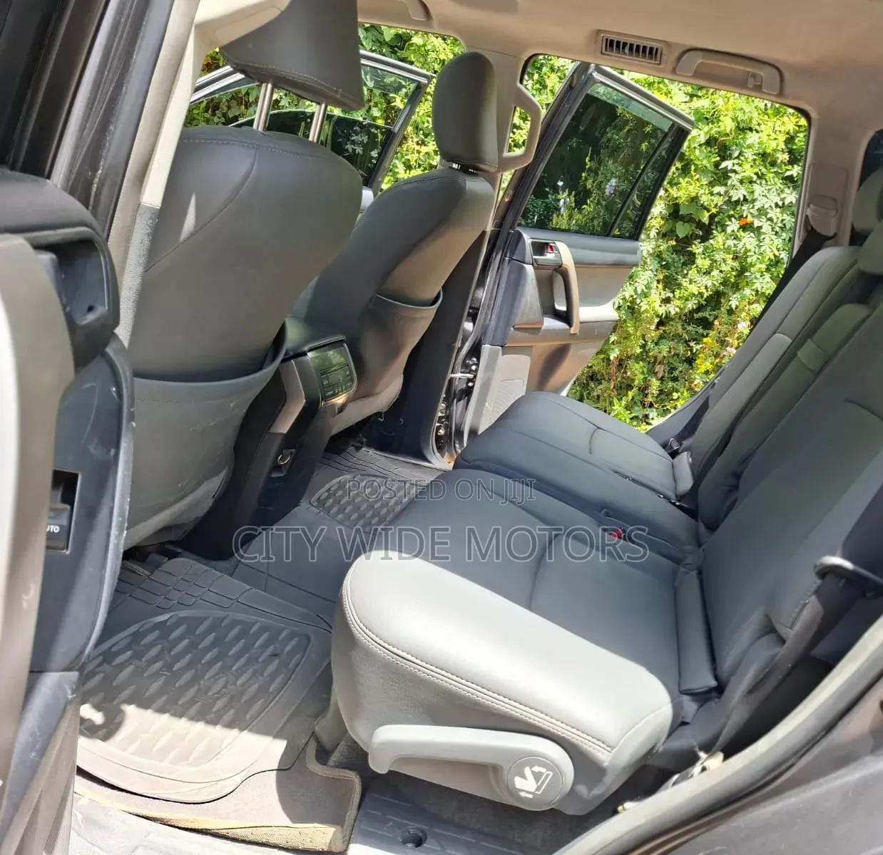 Toyota Land Cruiser Prado 2010 Gray