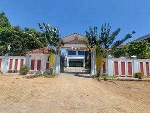 5bdrm Mansion in Utange for sale