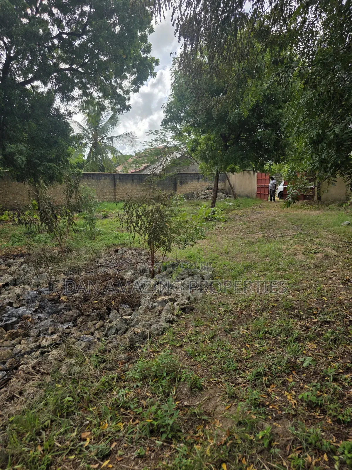 3/4 Plot Fully Fenced With Perimeter for Sale in Diani Near Chandarana
