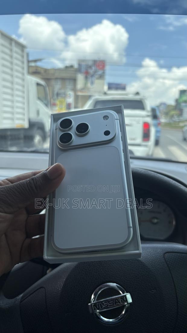 Apple iPhone 17 Pro 256 GB Silver - thumbnail 2