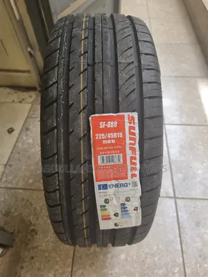 225/45 R18 Sunfull S-F888