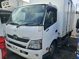 Toyota Dyna Dutro Freezer Body