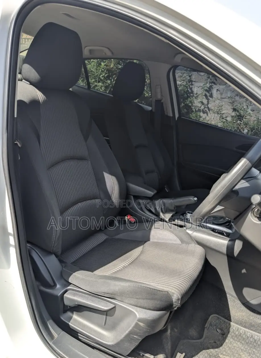 Mazda Axela 2016 White