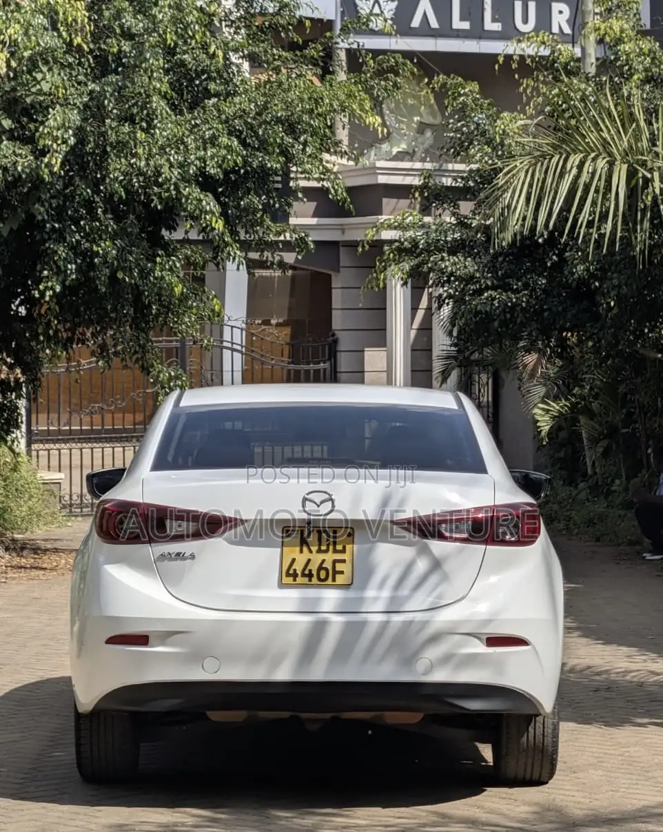 Mazda Axela 2016 White