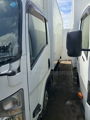 Isuzu Elf Freezer Body