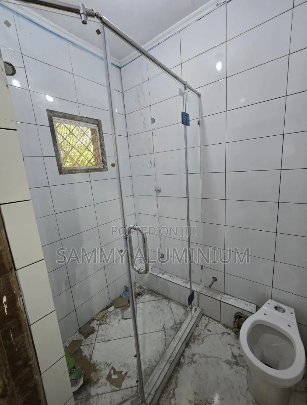Shower Cubicle 135•