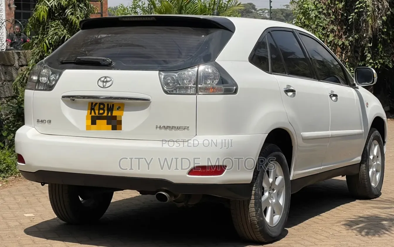 Toyota Harrier 2007 White