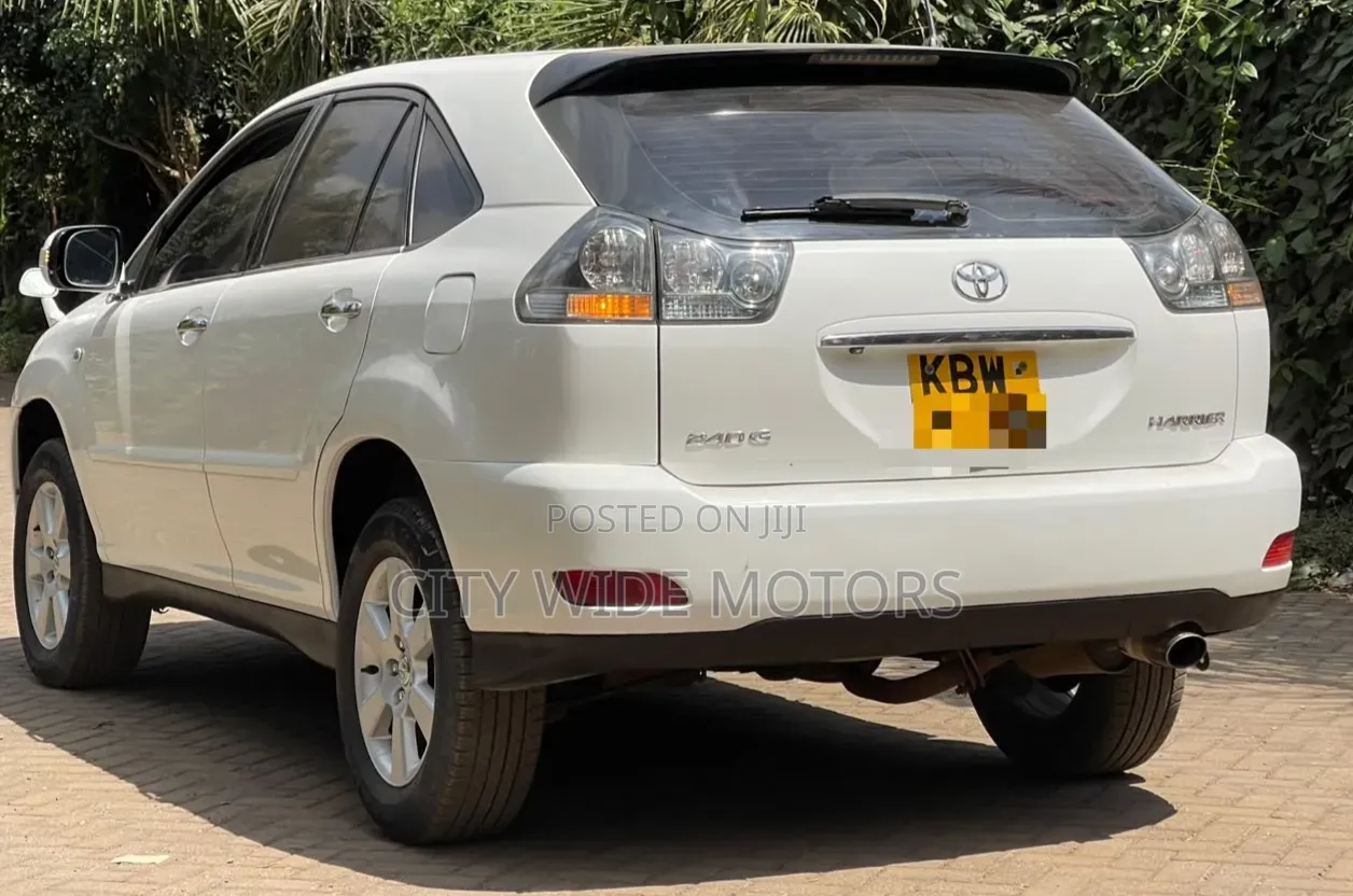 Toyota Harrier 2007 White