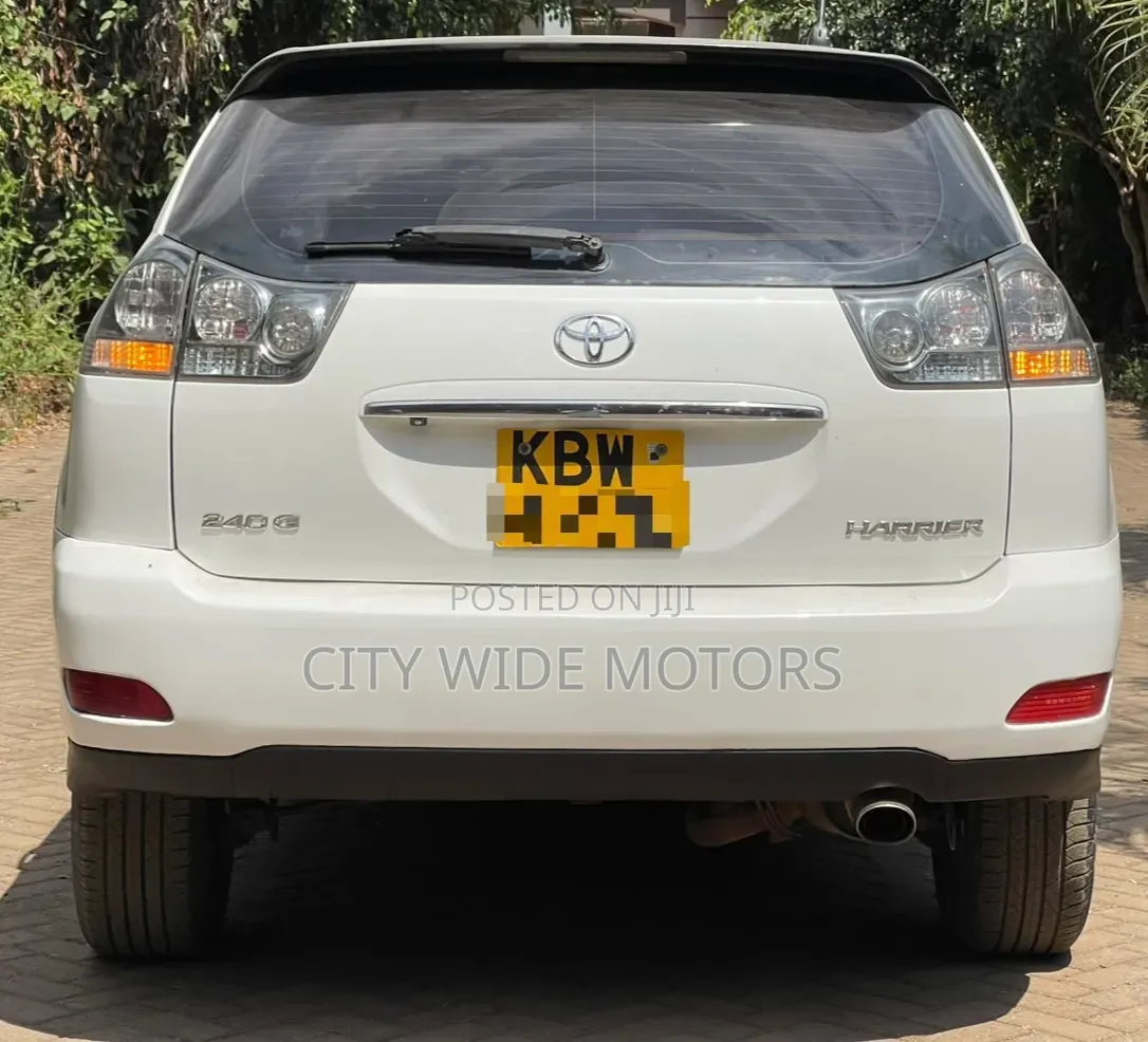 Toyota Harrier 2007 White