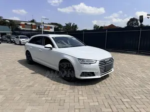 Audi A4 2.0T Premium AWD quattro 2017 White