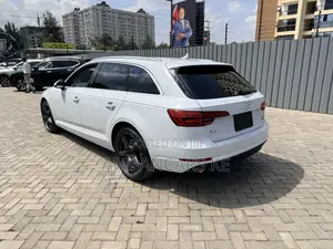 Audi A4 2.0T Premium AWD quattro 2017 White