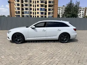 Audi A4 2.0T Premium AWD quattro 2017 White