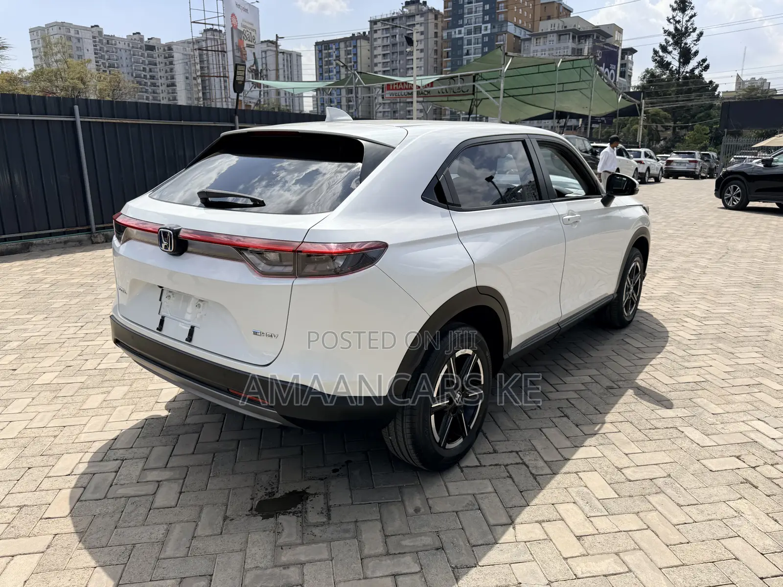 Honda Vezel 1.5 Hybrid 2WD 2021 White