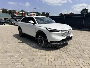 Honda Vezel 1.5 Hybrid 2WD 2021 White