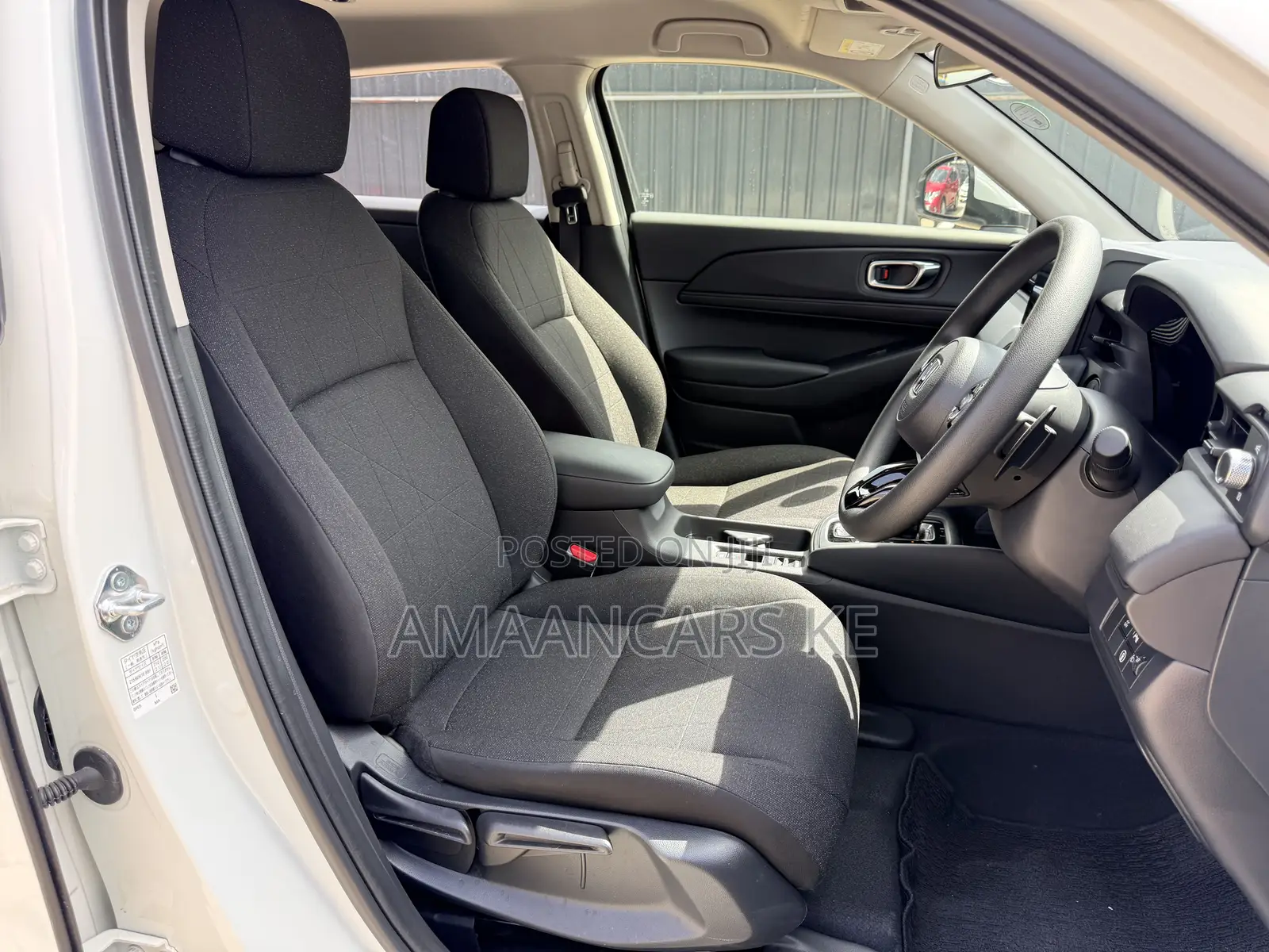 Honda Vezel 1.5 Hybrid 2WD 2021 White