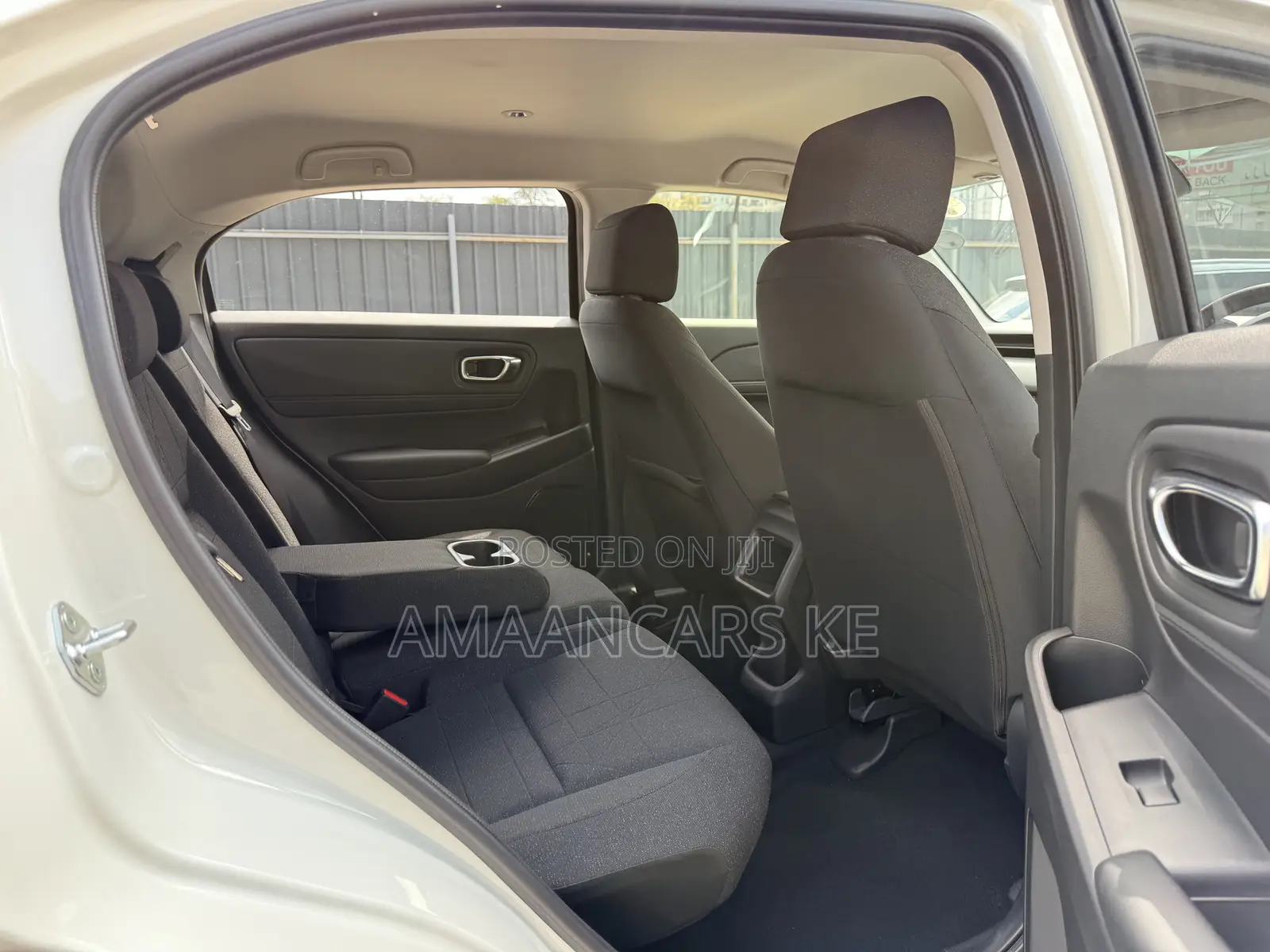 Honda Vezel 1.5 Hybrid 2WD 2021 White