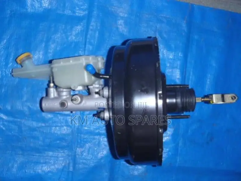 Nissan Elgrand Brake Booster/Master Cylinder