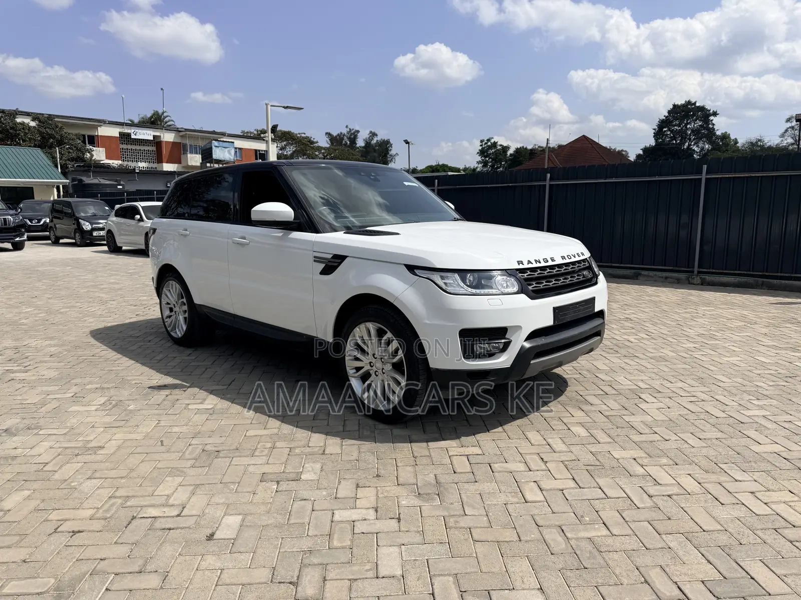 Land Rover Range Rover Sport SE Td6 4x4 (3.0L 6cyl 8A) 2017 White