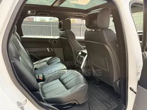 Land Rover Range Rover Sport SE Td6 4x4 (3.0L 6cyl 8A) 2017 White