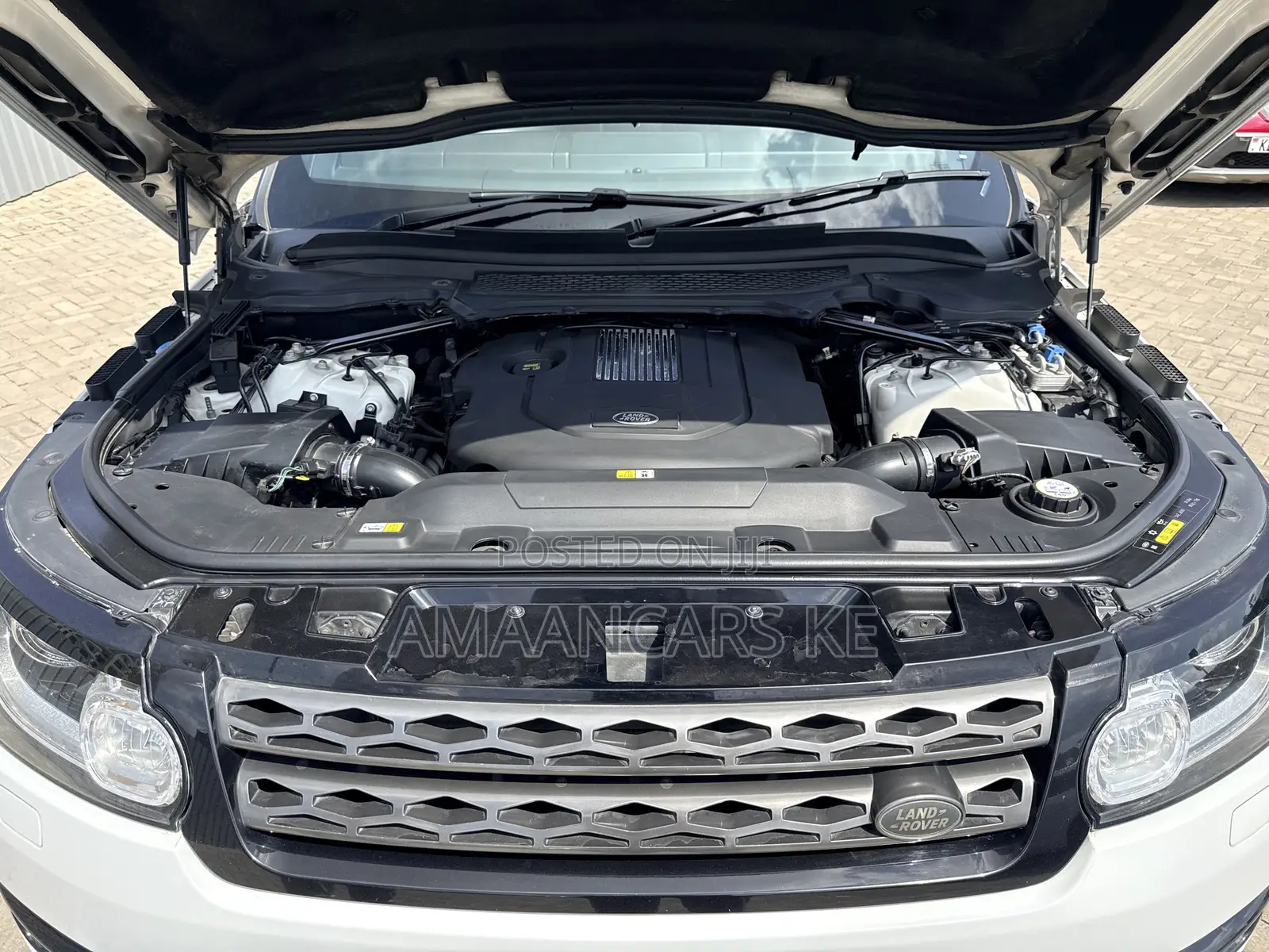 Land Rover Range Rover Sport SE Td6 4x4 (3.0L 6cyl 8A) 2017 White