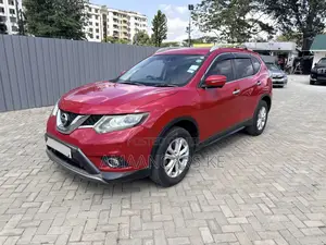 Nissan X-Trail 2.0 Petrol AWD 2013 Red