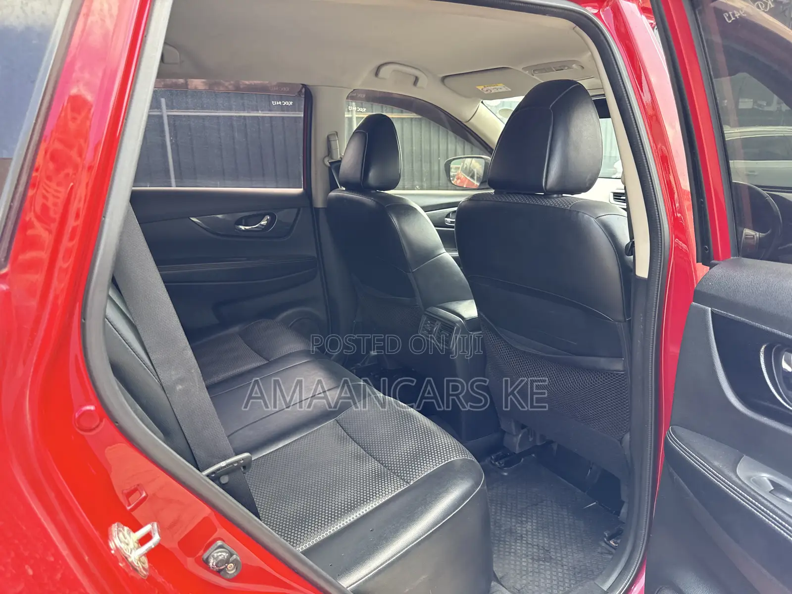 Nissan X-Trail 2.0 Petrol AWD 2013 Red