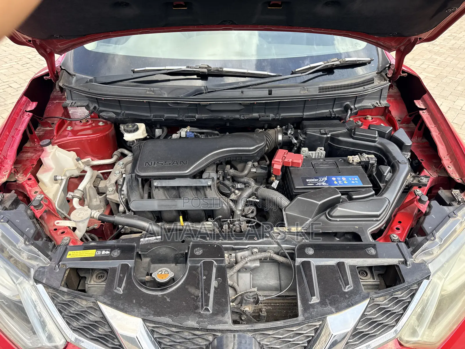 Nissan X-Trail 2.0 Petrol AWD 2013 Red