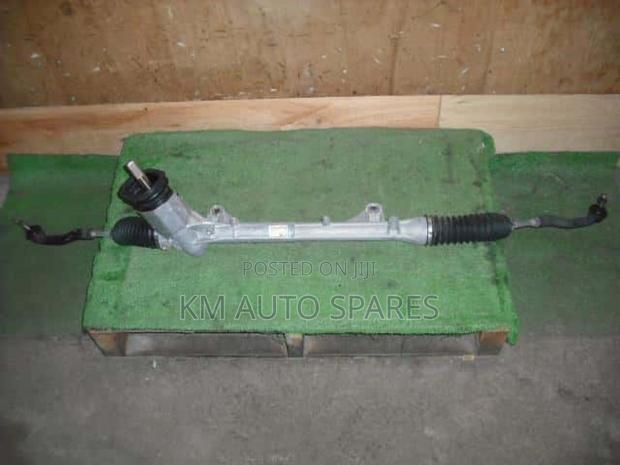 Nissan Advan Steering Rack