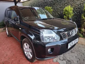 Nissan X-Trail 2.0 Petrol XE 2010 Black