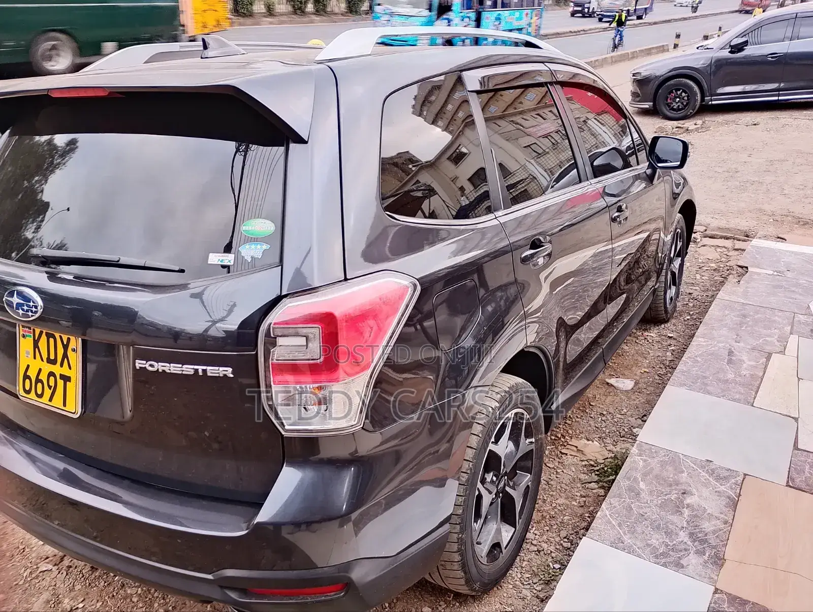 Subaru Forester Premium AWD 2019 Gray
