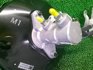 Nissan Nt100 Clipper Brake Booster/Master Cylinder