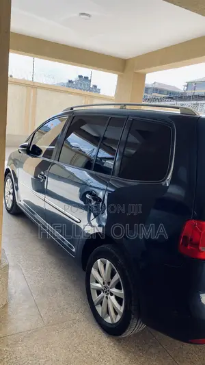 Volkswagen Touran 2014 Blue