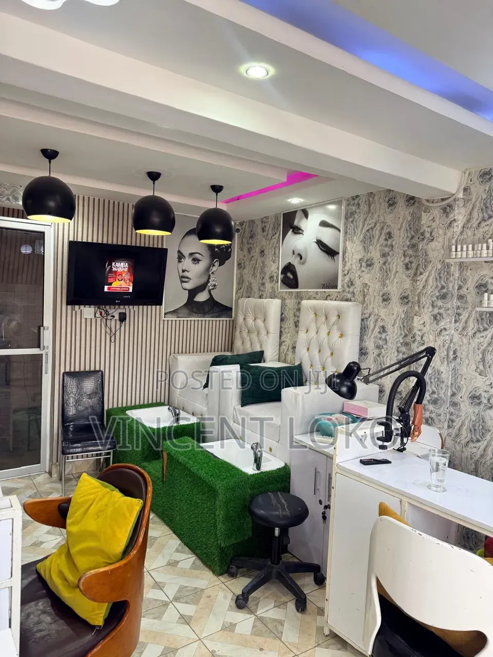 Tips "N" Toes Nail Bar for Sale