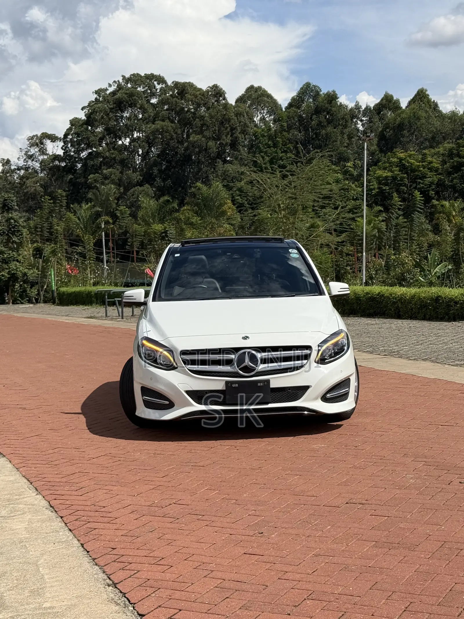 Mercedes-Benz B-Class B180 Petrol 2018 White