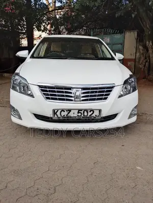 Toyota Premio 2013 White