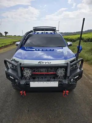 Toyota Hilux 2019 Blue
