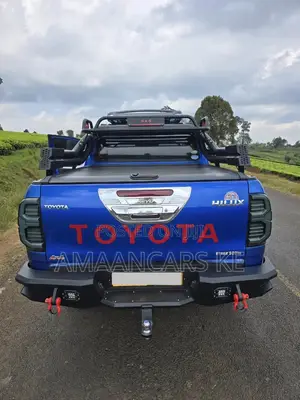 Toyota Hilux 2019 Blue