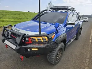 Toyota Hilux 2019 Blue