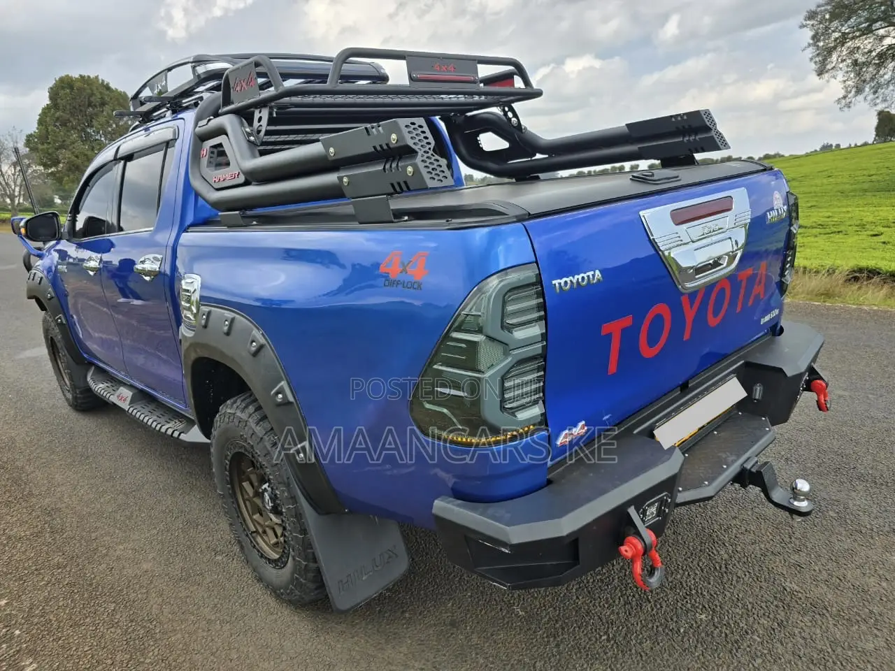 Toyota Hilux 2019 Blue