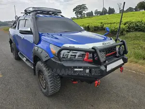 Toyota Hilux 2019 Blue