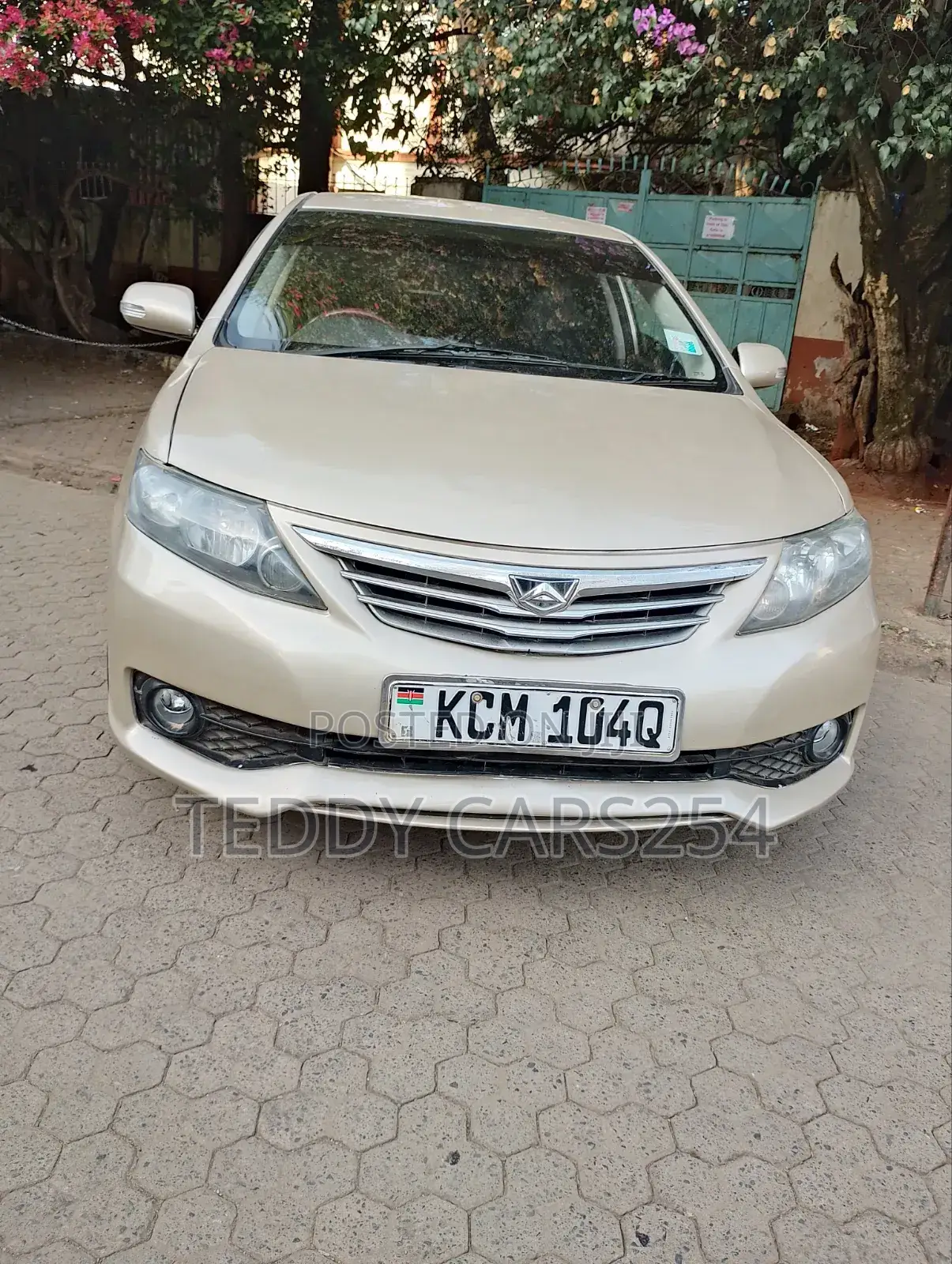 Toyota Allion 2010 Gold