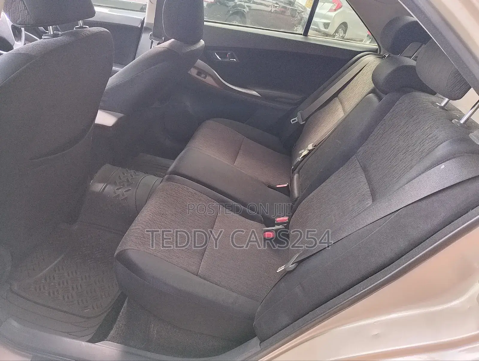 Toyota Allion 2010 Gold