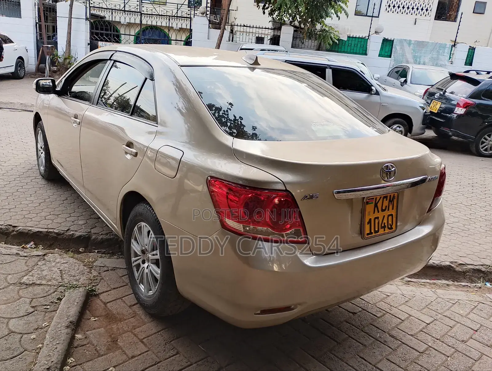Toyota Allion 2010 Gold