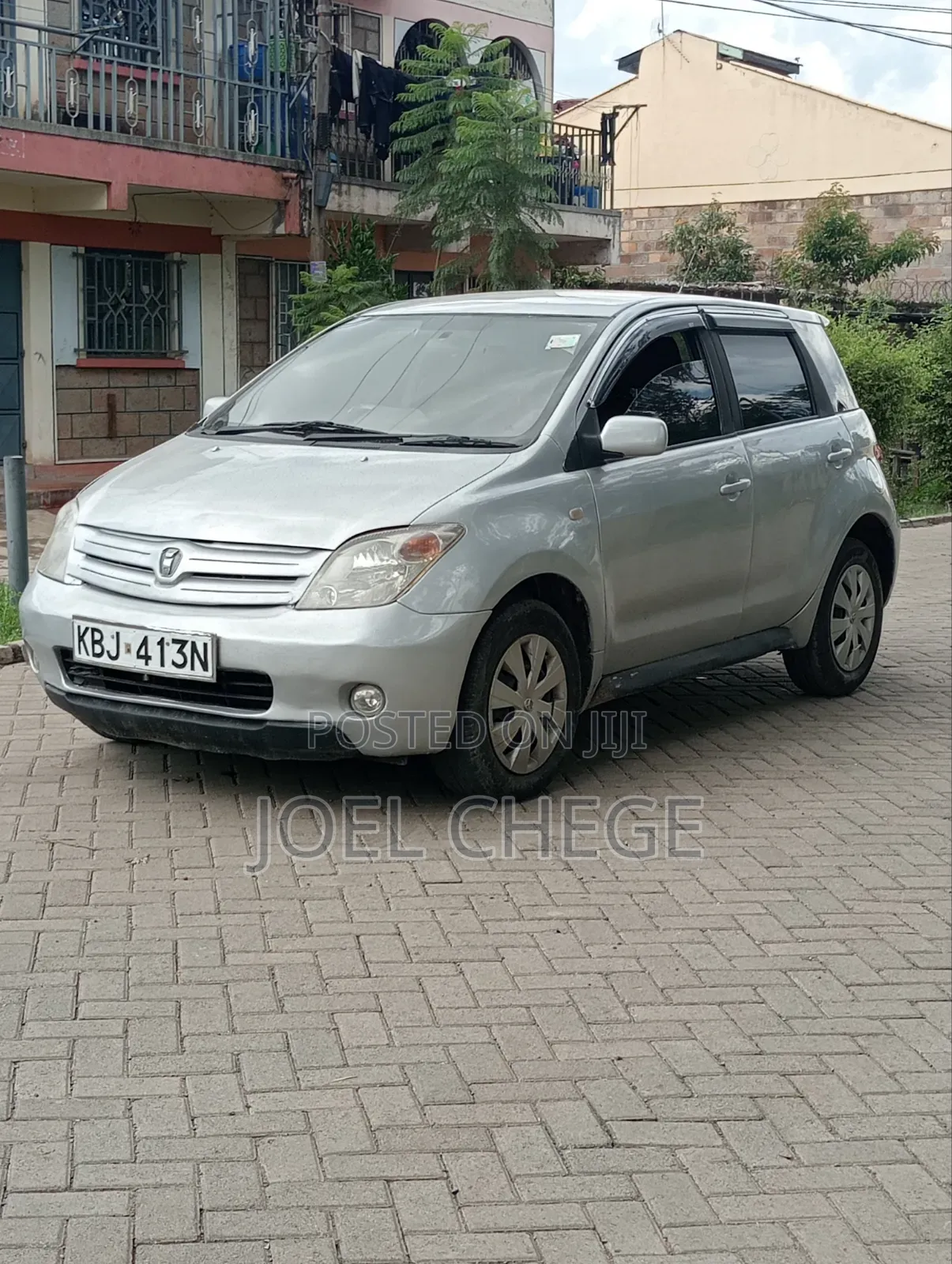 Toyota IST 2001 Silver
